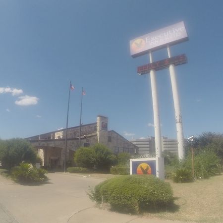 Executive Inn And Suites Waco Exterior foto